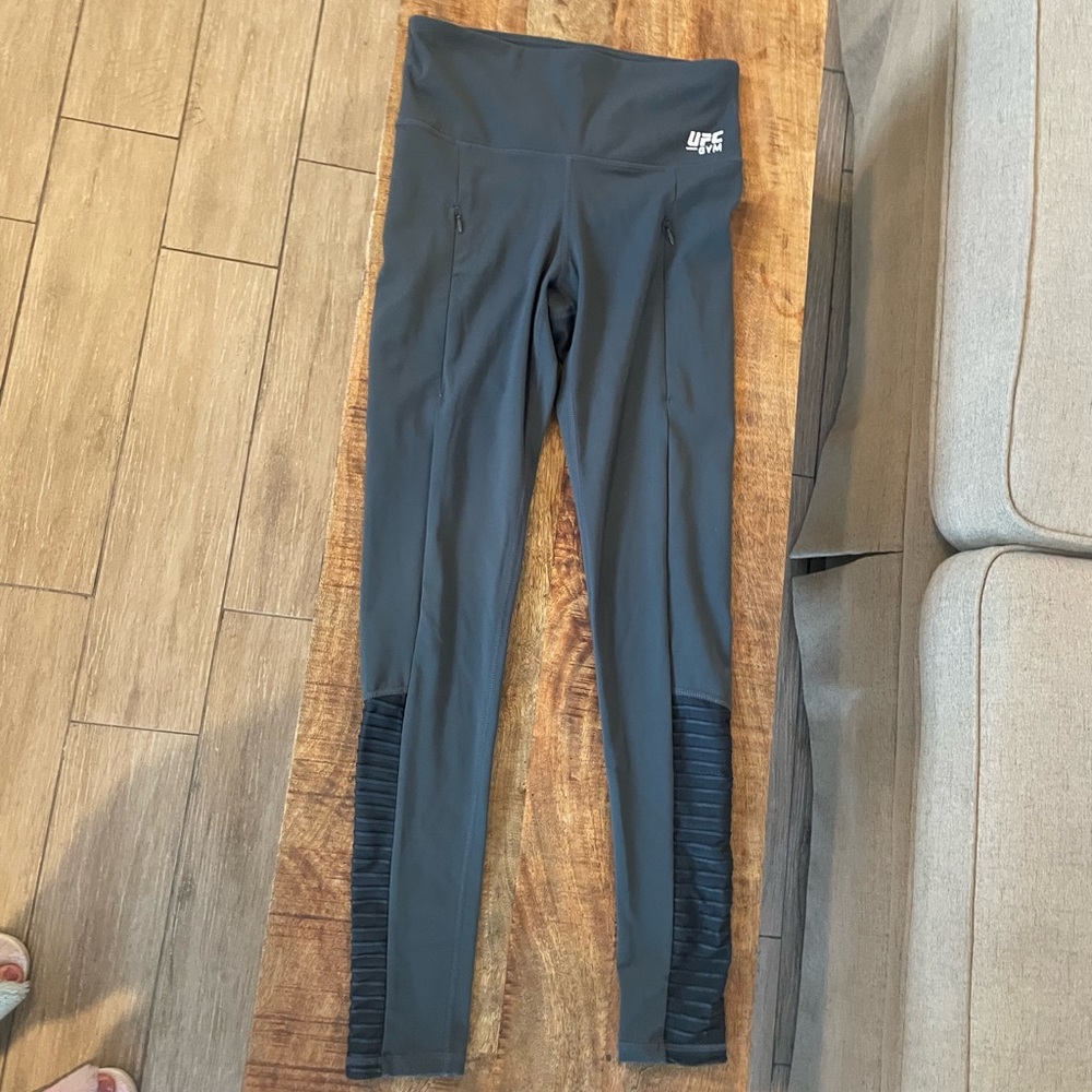 XS UFC LEGGINGS